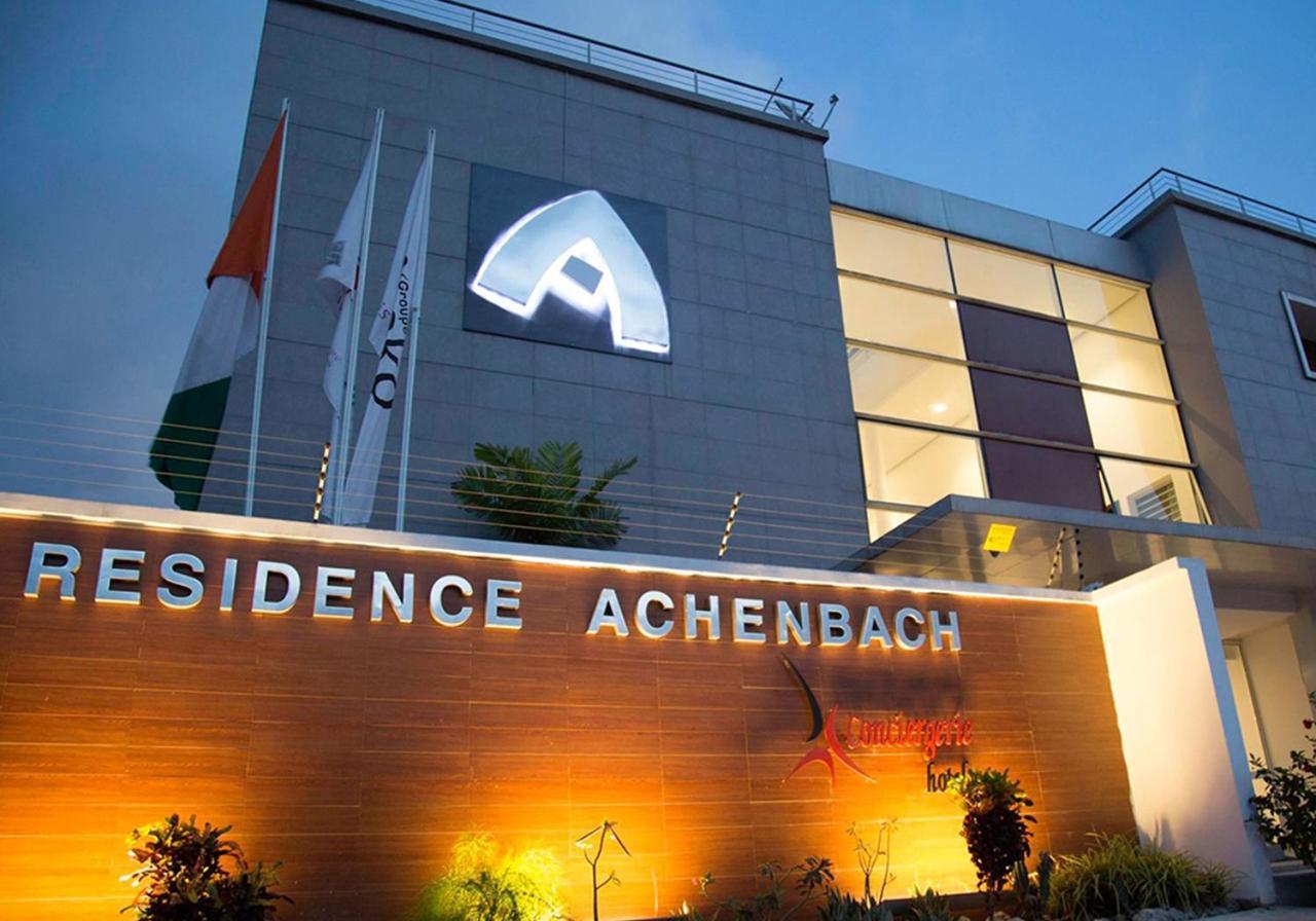 Residence Achenbach Abidjan Exteriör bild